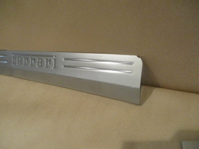 Ferrari 458 Italia, Spider - RH Kick Plate - P/N 81361800