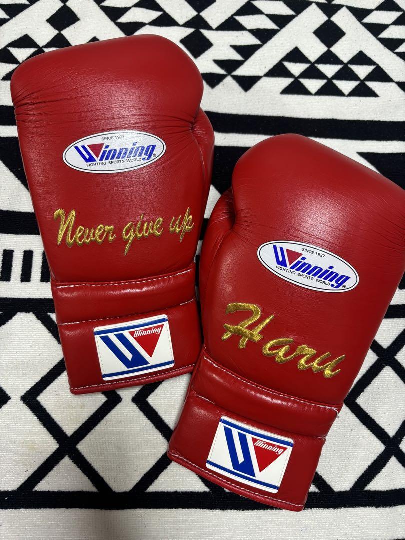 Winning Boxing Gloves 14oz Red Lace up Type Made in Japan Winning Boxing Gloves 14oz Red Lace up Type Made in Japan