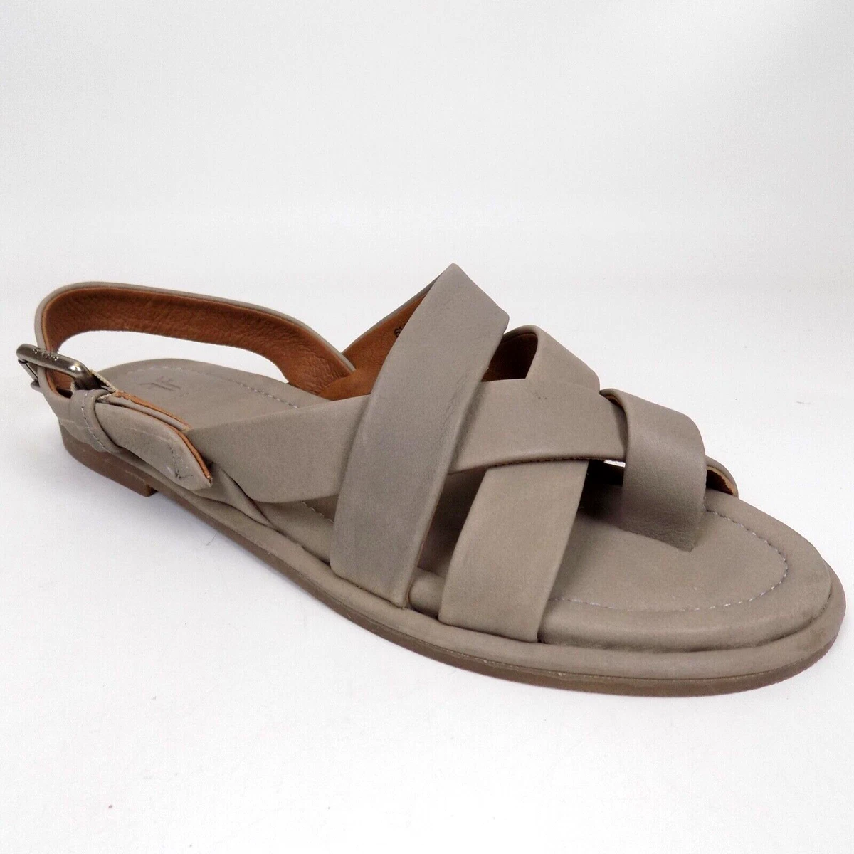 FRYE Tait Soft Gray Leather Criss Cross Flat Women Sandals Size 6.5 M AL8470