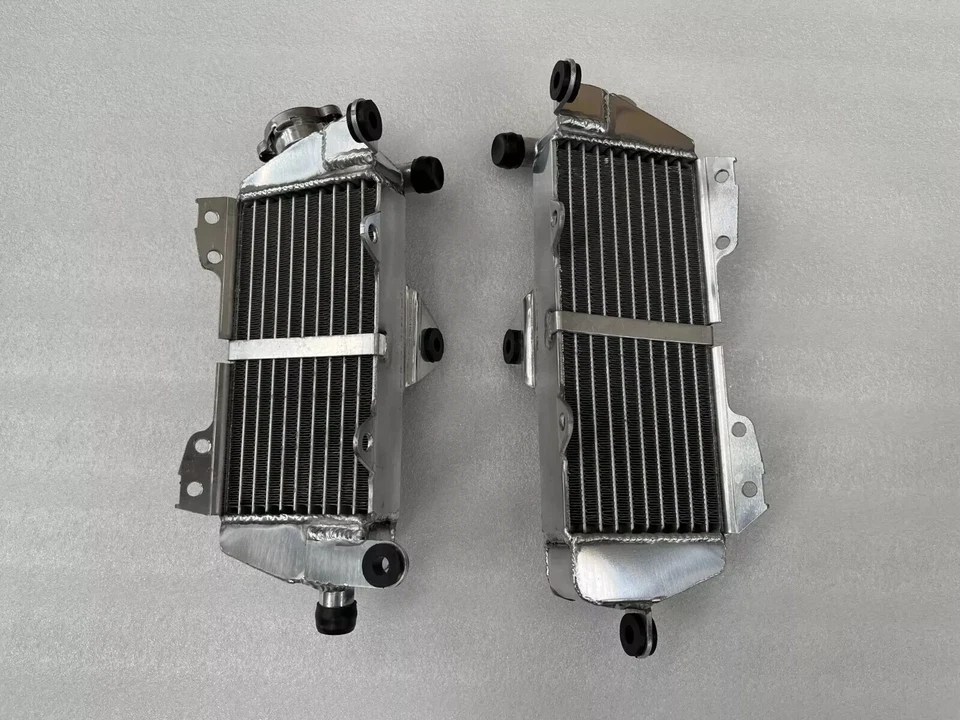 Radiadores y mangueras de silicona para Kawasaki KDX200/KDX220R 1997-2006 2003 2004 2005 Foto 3 de 4