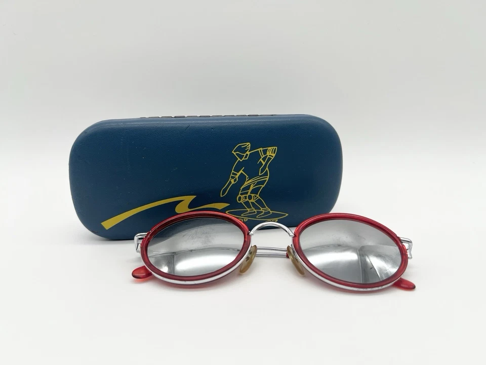 Gafas de sol de skate rojas vintage años 90 estuche rígido gráfico espejado punk grunge Foto 3 de 4