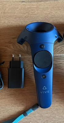 1x HTC Vive Pro Controller 2.0    Vom Händler mit Rechnung   Turboversand