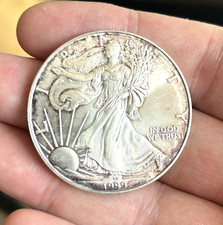 U.S.A 1oz .999 Silver Eagle 1999 in Excellent Condition 