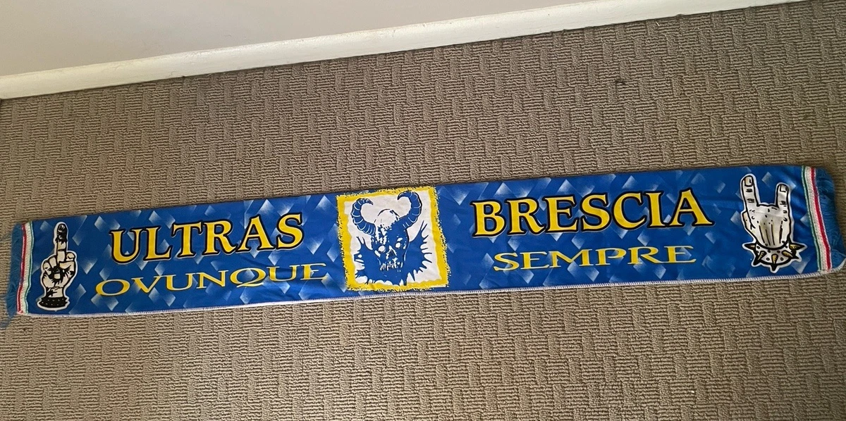 Écharpe Ultras Brigate Milan Rossonere 1975 – Rare – Italie