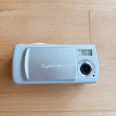 SONY Cyber-shot U DSC-U10 Compact Digital Camera Tested Used