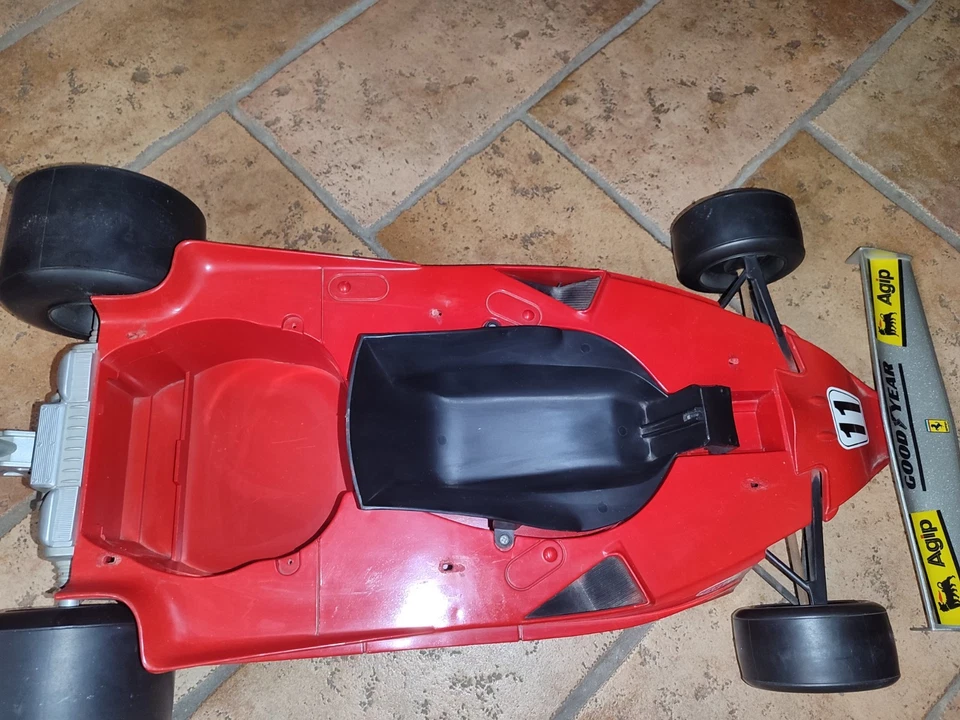 DG  Modellino promozionale Toschi scala 1:6 - 1977 FERRARI 312 T2 - NIKI LAUDA - Immagine 4 di 4