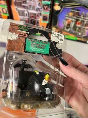 Lemax - Vampire in Casket - Spooky Town - 22600 - Halloween Figurine - New