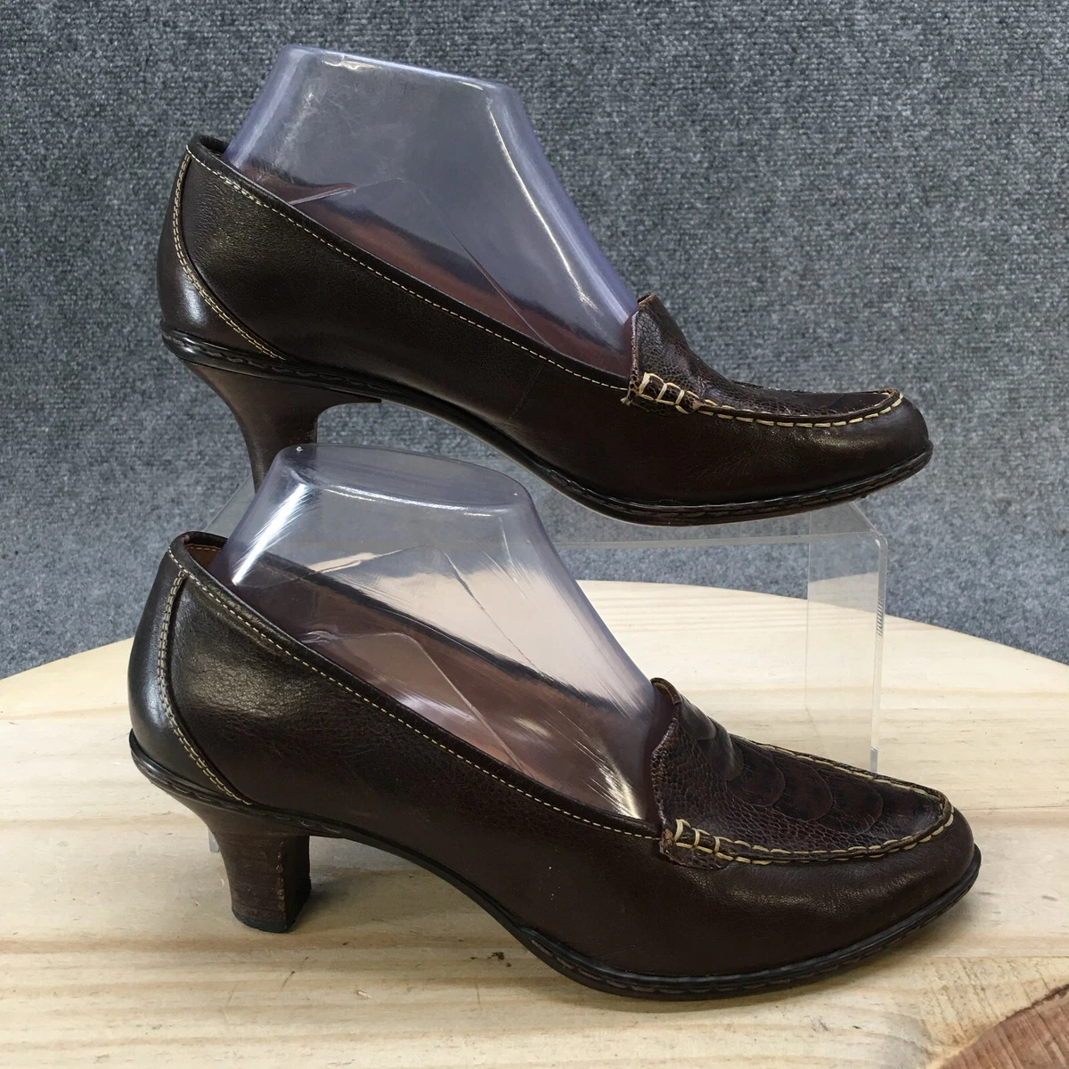 Sofft Shoes Womens 7.5 M Loafers Crocodile Embossed Heels 1011775
