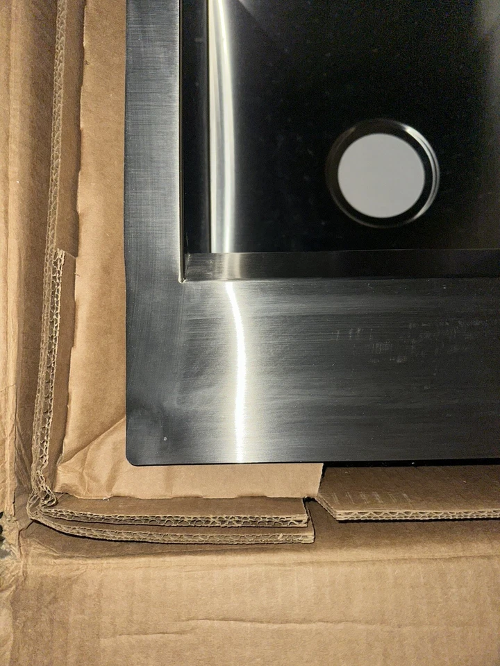 KOHLER K-80085-1PC-NA 任务厨房水槽,33 个角落损坏,请参阅照片 — 第 2/3 张图片