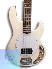 Sterling by Musicman E-Bass S.U.B Serie Stingray Ray4
