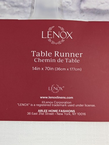NEW $70🎁Vintage Lenox Holiday Christmas HollyT Embroidered Table Runner 14"x70" - Picture 5 of 12