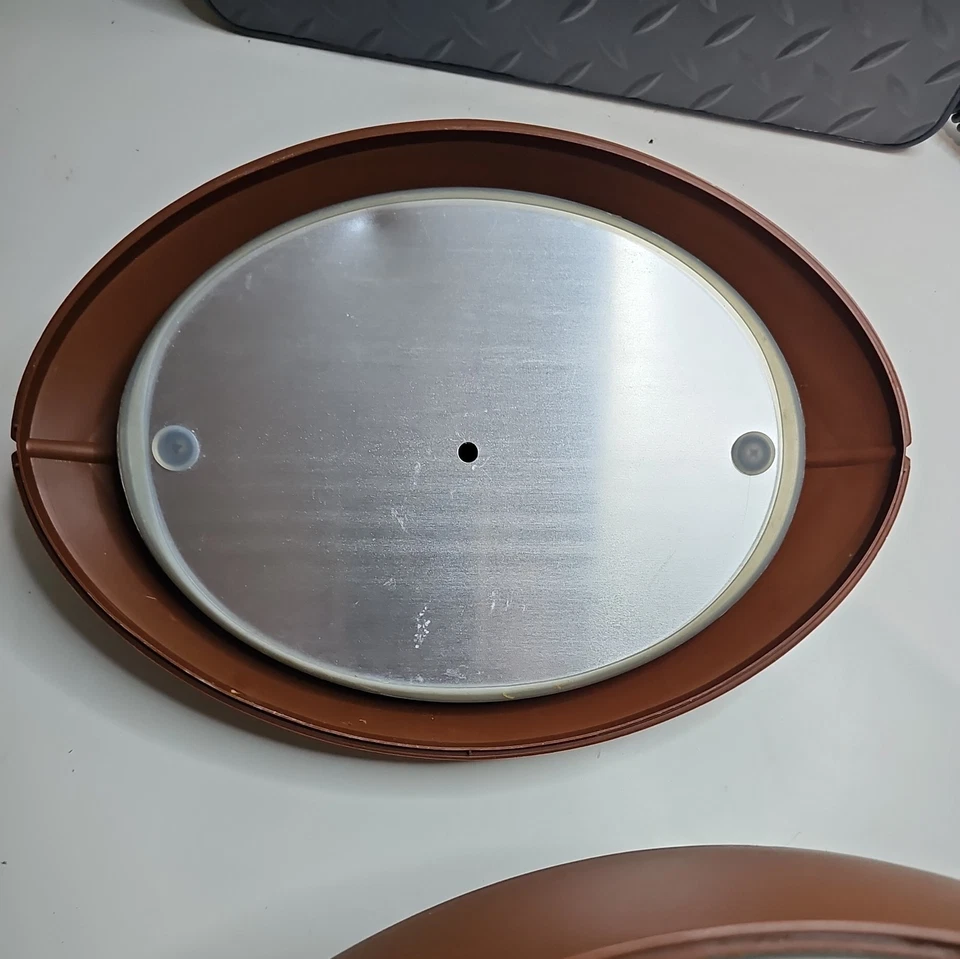 Olla de cocción lenta con forma de fútbol profesional de 1,5 cuartos de galón FB-77 probada Foto 4 de 4