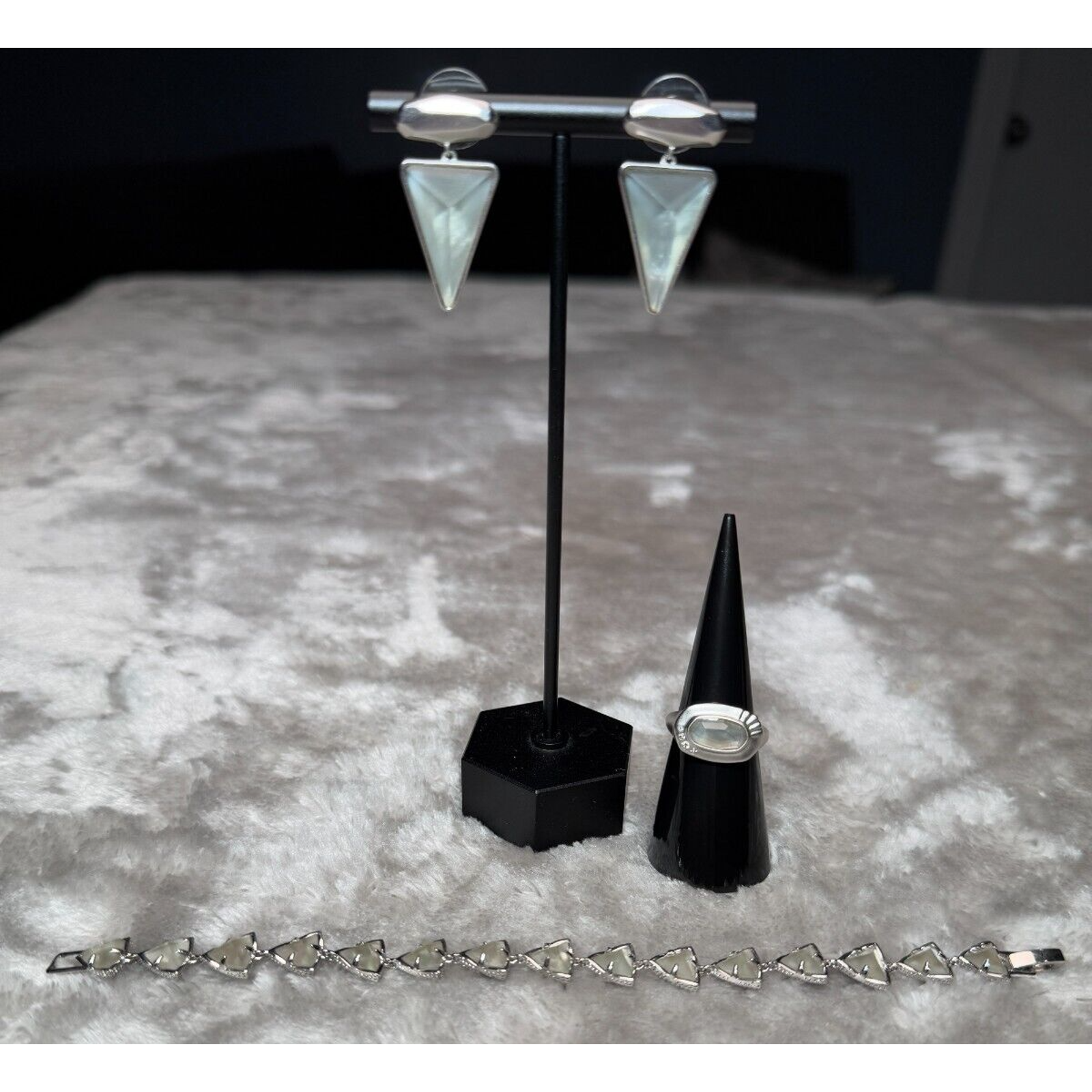 Kendra Scott Silver Tone Gray Illusion Vivian Earrings Ring and Perry Bracelet Set