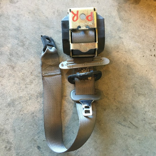 06 07 08 09 10 2006 PT CRUISER RIGHT REAR SEAT BELT GRAY PASSENGER REAR