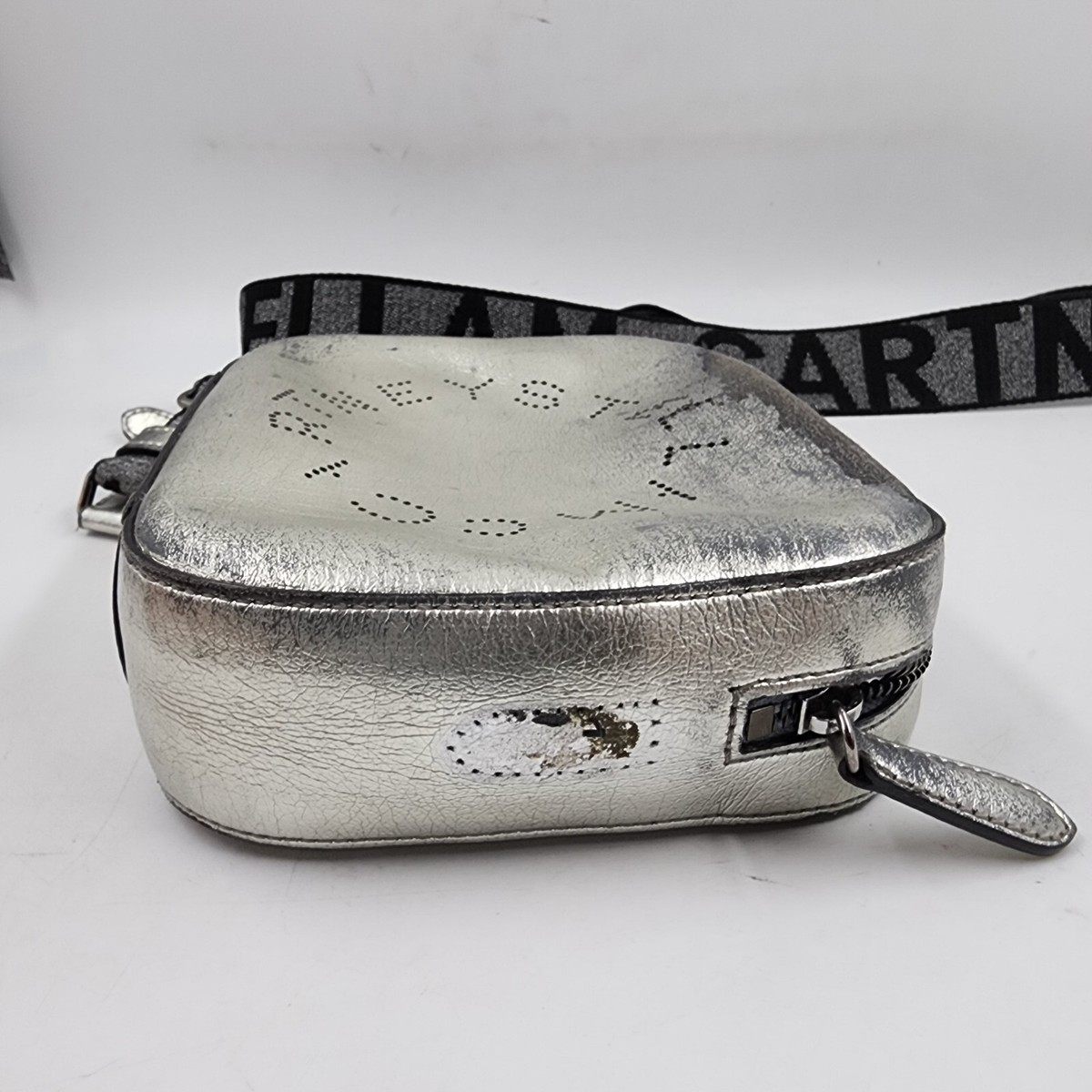 STELLA McCARTNEY バッグ S 700266 SMALL CAMERA BAG ECO ALTER Women Black Logo Crossbody Camera Bag | Stella McCartney US