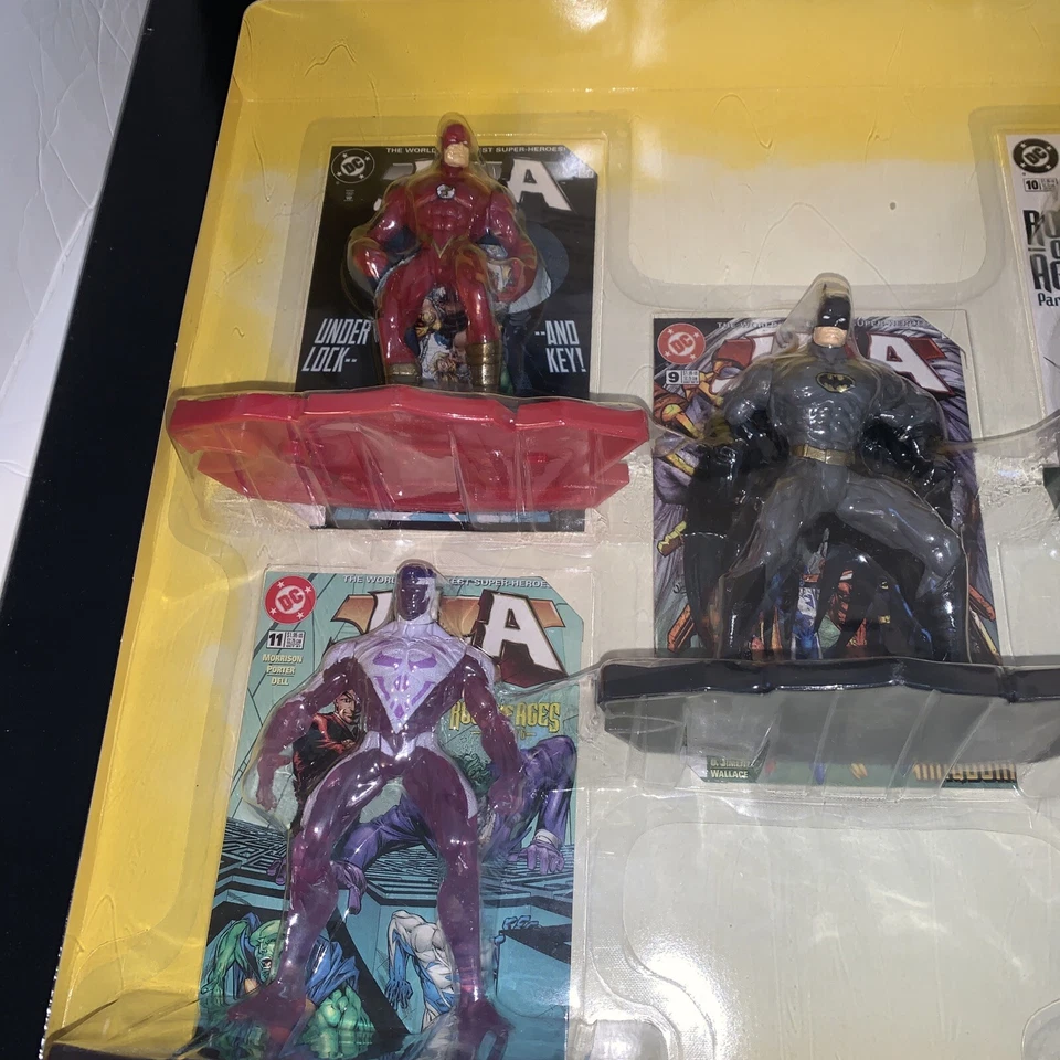 Vintage 1998 Liga de la Justicia de América Colección II Kenner #70773 con JLA STANDS Foto 4 de 4