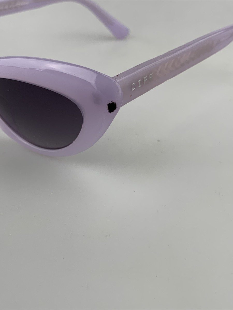Diff Eyewear Cleo LI GG70 Lilac Grey Lens Retro Cat Eye Sunglasses DIFF Eyewear Sunglasses mod. Cleo LI-GG70 Purple Lilac Cat  main image 4