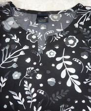 Zoe Chloe Black Grey Flowers Ferns Sz XL Scrub Top