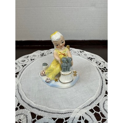 Vintage Napco Gemini Your Lucky Star Guardian Angel Figurine Yellow S980