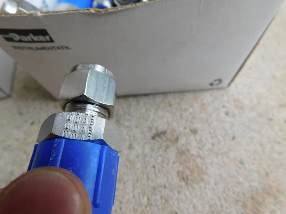 PARKER СМЕСЬ ЛОТ АССОРТИМЕНТ ФИТИНГОВ ИЗ НЕРЖАВЕЮЩЕЙ СТАЛИ ФИТИНГИ SWAGELOK - Изображение 3 из 4