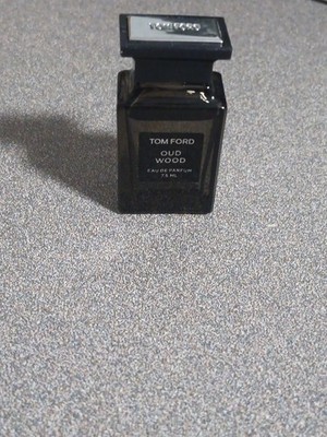 Tom Ford Oud Wood Eau de Parfum Spray 7.5ml/0.25 fl oz Travel Size