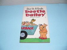 Give Us a Smile, Beetle Bailey - Paperback, Mort Walker
