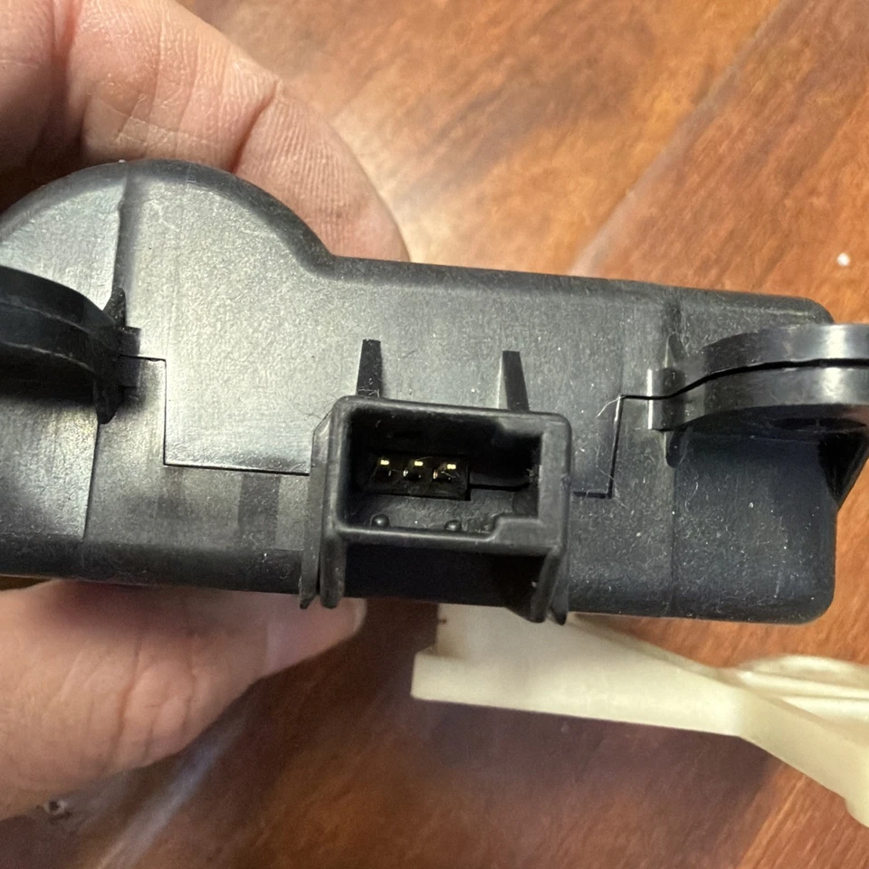 09-17 INFINITI FX35/37/50QX70 HVAC AC AQUECEDOR CLIMÁTICO motor atuador fabricante de equipamento original  - Imagem 3 de 3