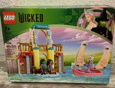 🌺 LEGO Wicked: Glinda, Elphaba & Nessarose at Shiz University 🆕75681