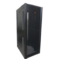 APC AR3140 NetShelter SX Server 19" 750mm x 1070mm Networking Rack Cabinet 42U