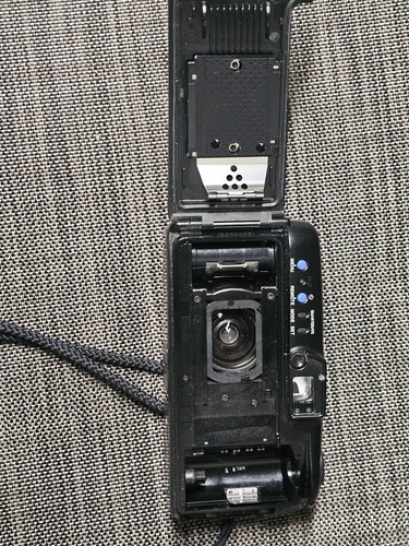 Olympus Super Zoom 3000 DLX 35mm Film Camera 38-110mm Multi AF Japan - Picture 7 of 8