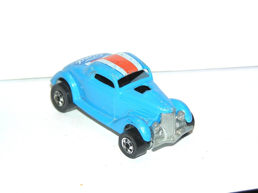 Vintage Hot Wheels Blackwall Neet Streeter **RED LIGHT SPECIAL**