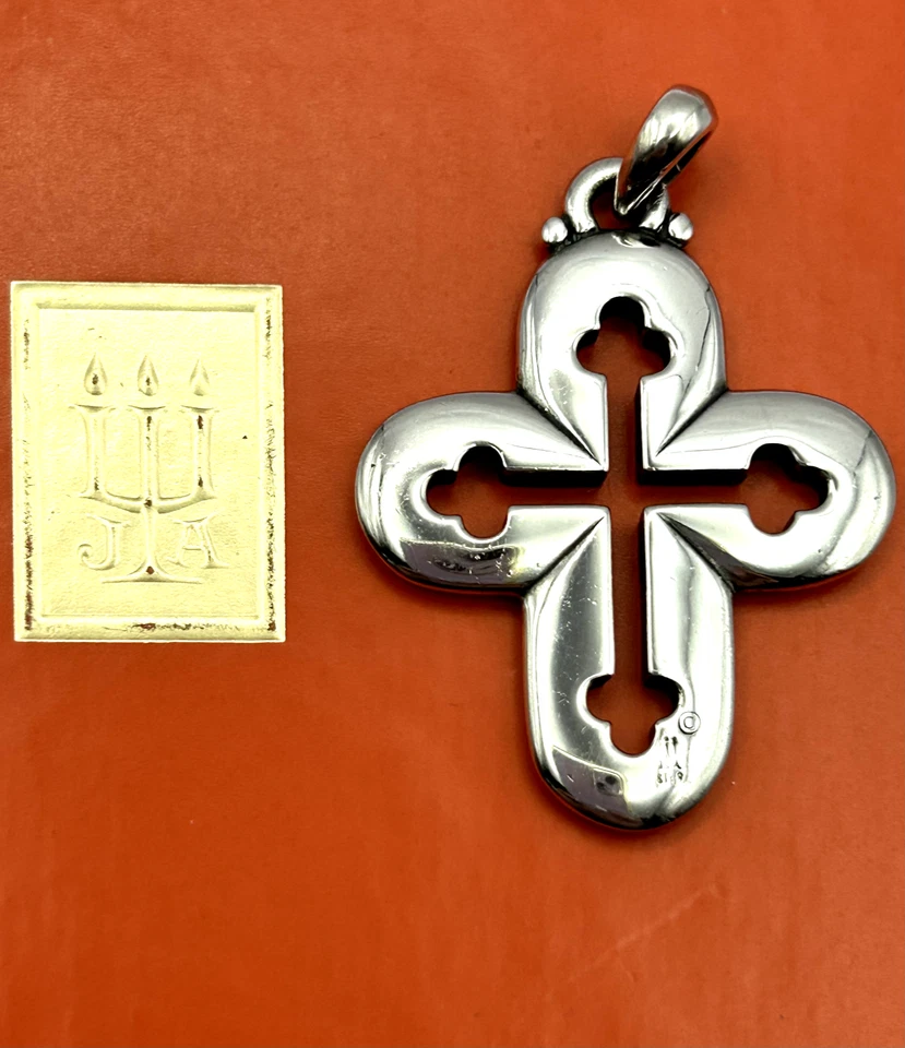 Colgante cruzado calado de plata de ley 925 retirado James Avery Foto 4 de 4