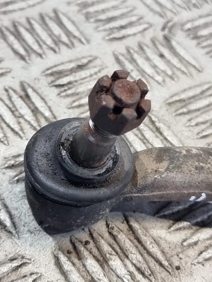 TOYOTA YARIS TIE ROD END 4504709220 LEFT STEERING RACK ARM CVT HATCHBACK 2016 — 第 3/4 张图片