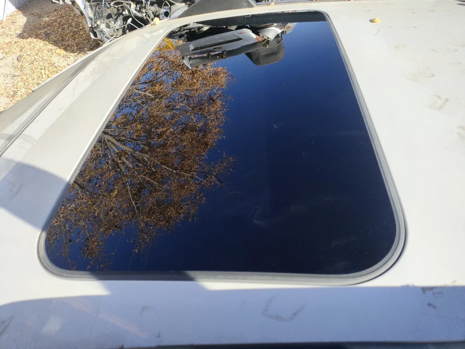 2013-17 Subaru XV Crosstrek WRX SUNROOF ROOF GLASS 65430FJ000 - Image 3 of 4
