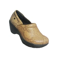Nurse Mates Clogs Size 5 Brown Snakeskin Print Leather Upper Pillow Top Comfort