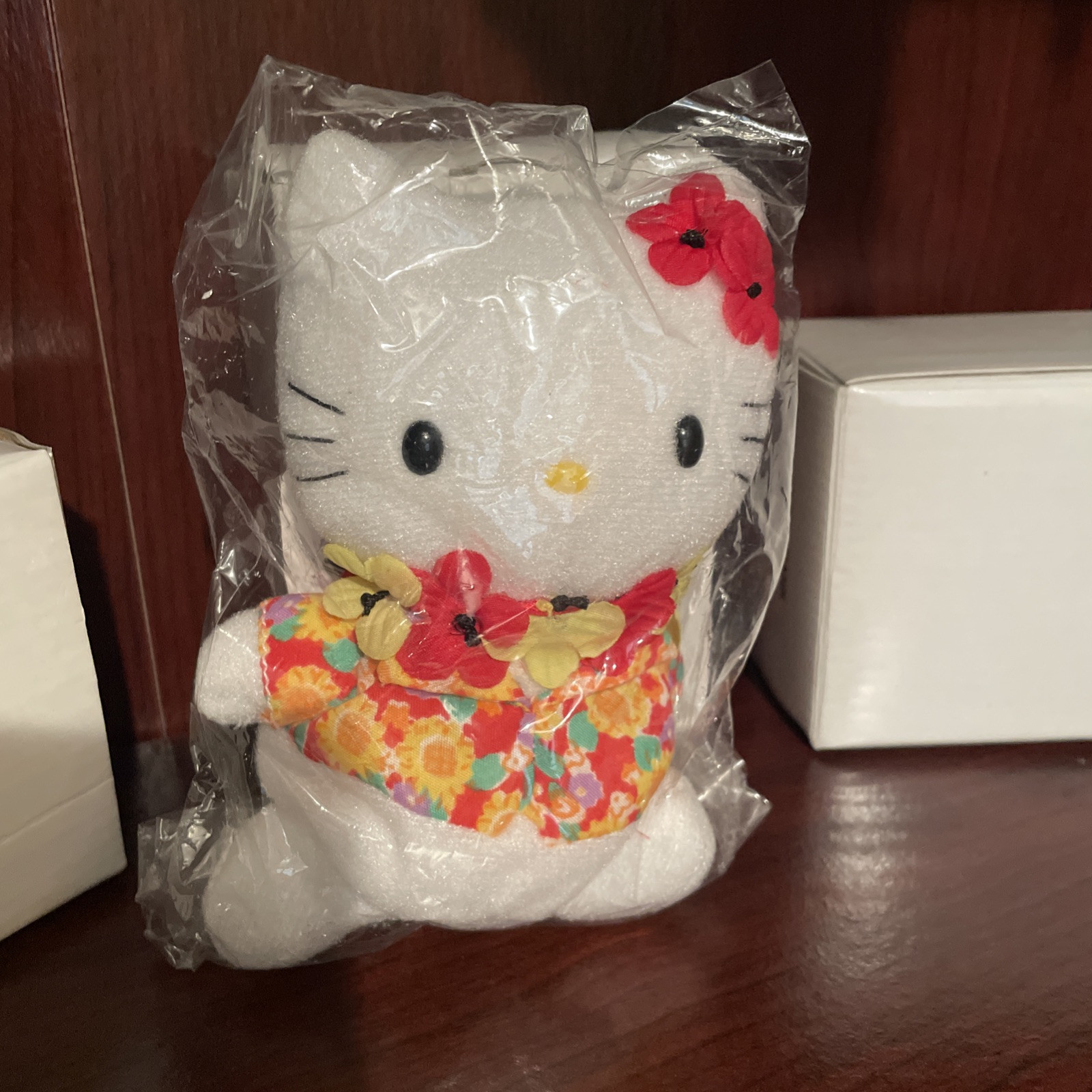 Sanrio Hello Kitty Hawaii Vintage 1999 Plush Collectible