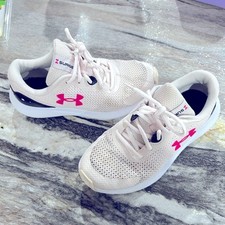 Under Armour GGS Surge 3 Girls Running Shoe Size 4.5-Pink/White/Rose Color