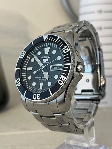 SEIKO 5 SPORTS AUTOMATIC DIVERS 100M SNZF17J1 MENS FS
