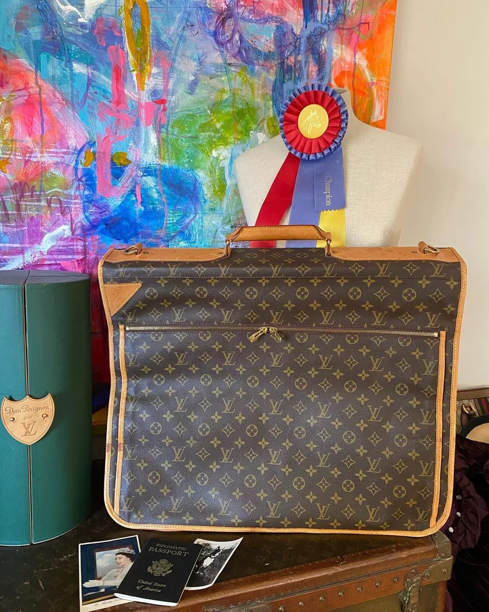 lv suit bag