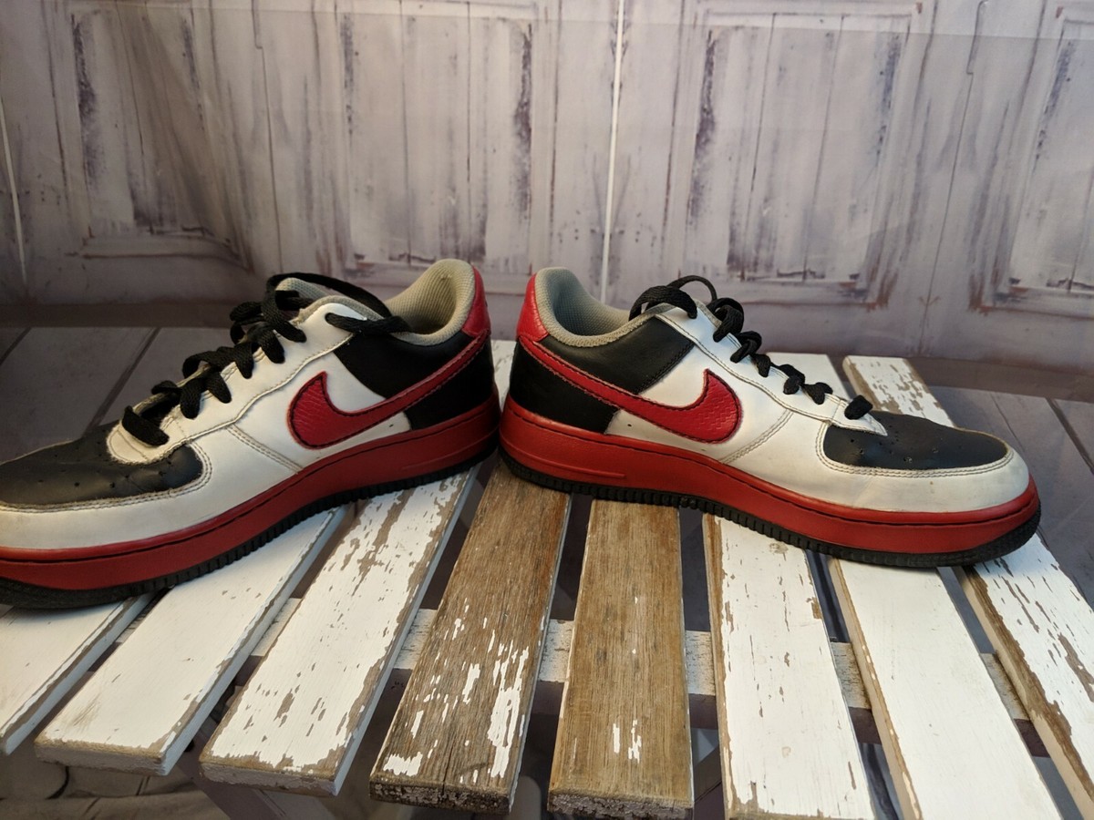 Nike sz 7 7Y boy youth kids shoes sneakers red black air