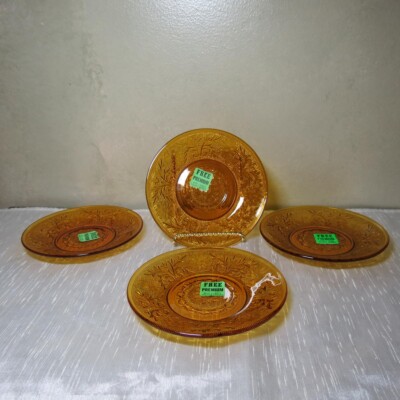 4 Anchor Hocking Sandwich Pattern NOS Desert Gold Plates