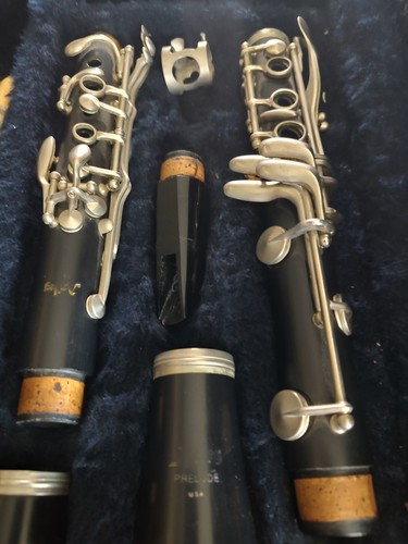 Vintage Artley Prelude 18 S Clarinet w/ Hard Carrying Case - Picture 4 of 8