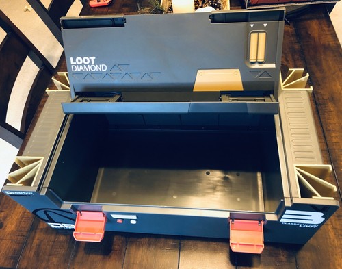 Borderlands 3 PS4 XBox Collector's Edition Diamond Loot Chest Replica Crate Box - Picture 6 of 6