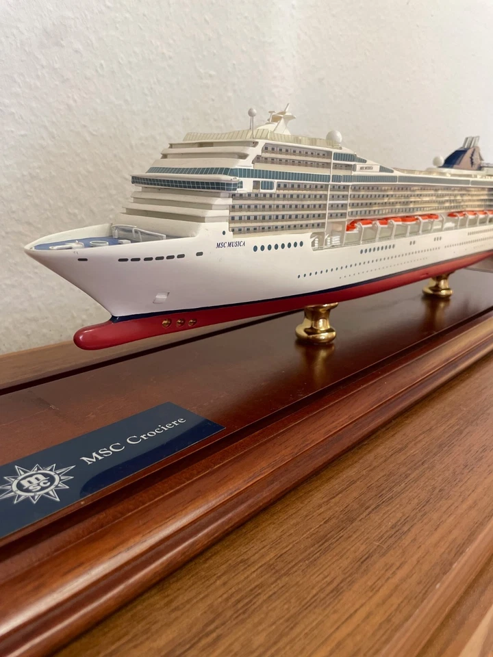 Passagierschiff-Modell MSC Musica, weiß, 60cm Länge - Bild 4 von 4