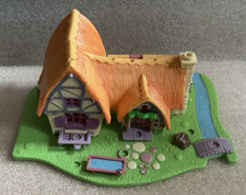 Polly Pocket Disney Snow White & Seven Dwarfs Cottage with Lights Bluebird 1995