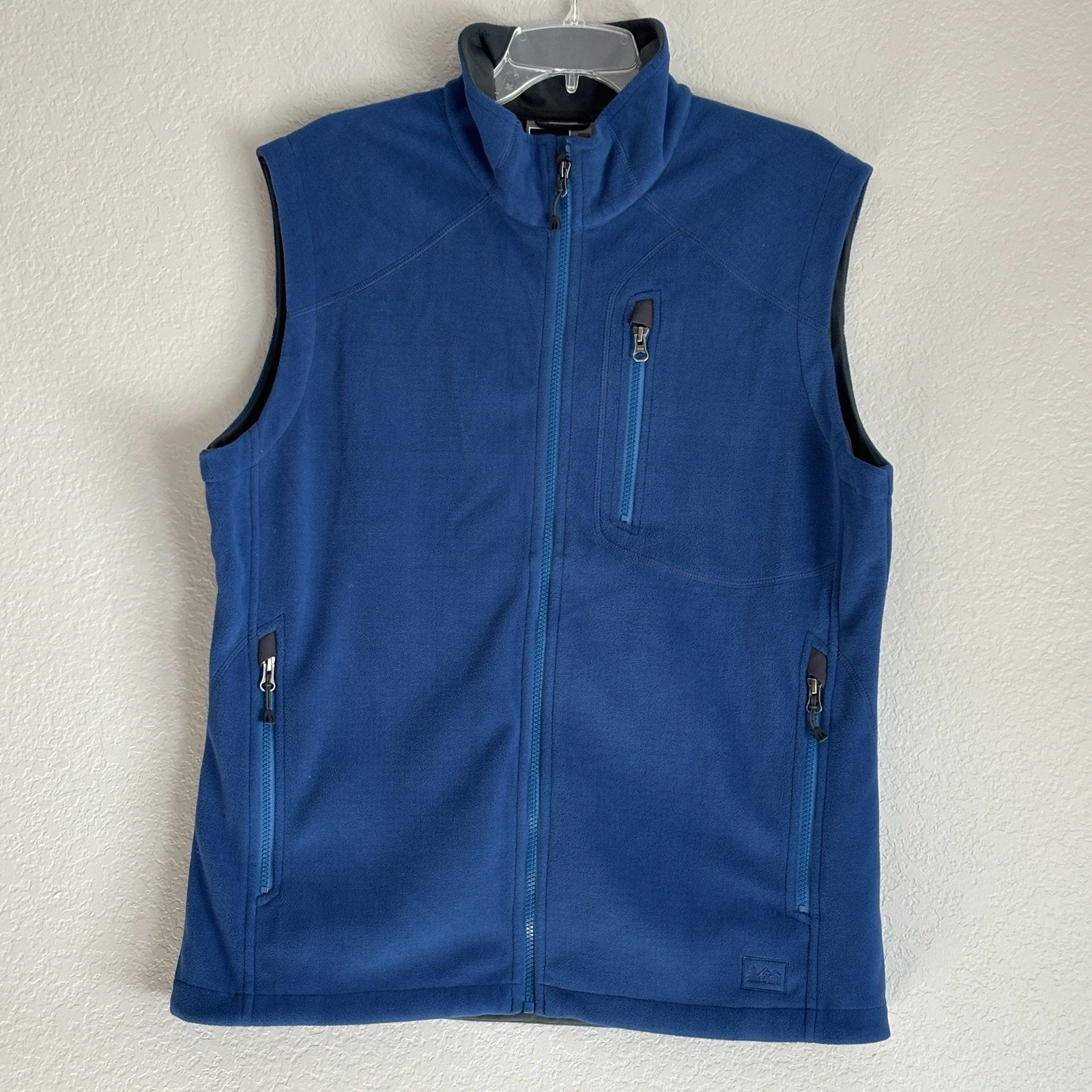 Versatile REI Fleece Vest Full Zip Mock Neck Hiking Camping Blue Men in size L