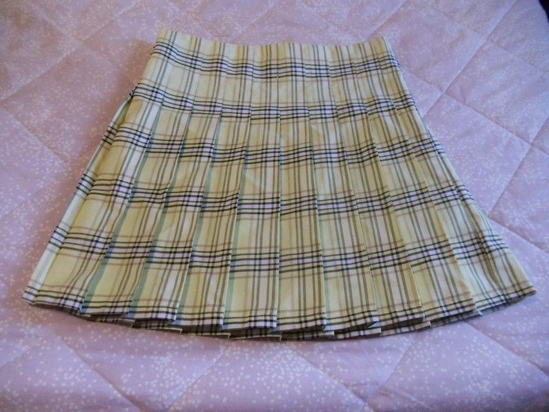 No Boundaries Girls Plaid Pleated Skirt Yellow Black Size small (3-5)