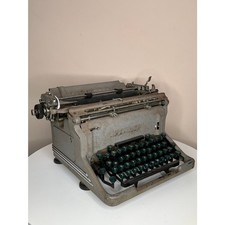 VINTAGE ANTIQUE Underwood 1960 Large Professional Typewriter--NON WORKING thumbnail