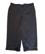 Women's Alfred Dunner Black Embroidered Mesh Capris Size 16 Lightweight Stretch