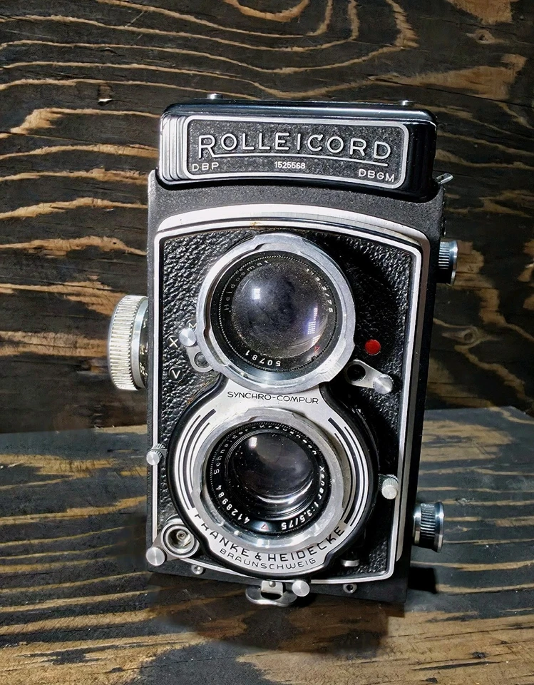 Lente Rolleicord V TLR CameraXenar75 mm f/3,5 con estuche de cuero, manual, parasol, filtro Foto 2 de 4